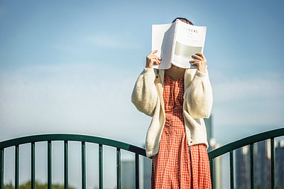 浙江大學在職研究生學費貴嗎？