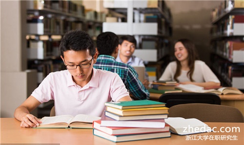 浙江大學(xué)在職研究生經(jīng)濟學(xué)申碩考試難度怎么樣?